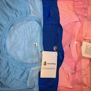 Pack of 3 Mippo workout crop tops.